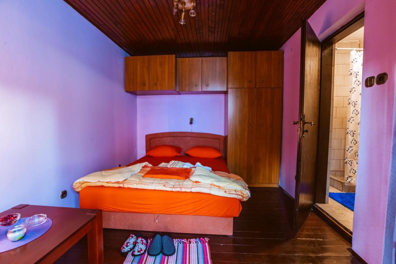 Laufer Hostel Novi Sad Bagian luar foto