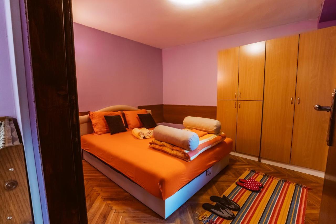 Laufer Hostel Novi Sad Bagian luar foto